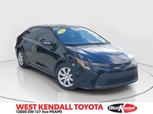 Used 2023 Toyota Corolla LE FWD image 1