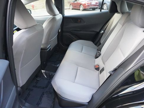 Used 2025 Toyota Prius LE image 11