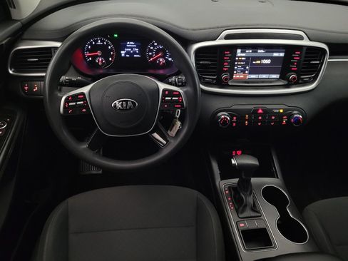 Used 2019 Kia Sorento FWD image 22