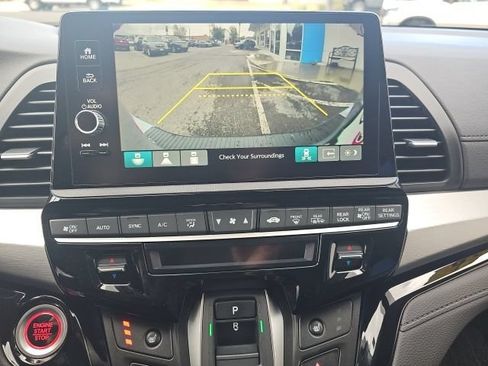 Used 2026 Honda Odyssey Touring image 18