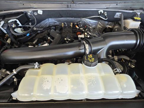 Used 2023 Ford Expedition Platinum image 31