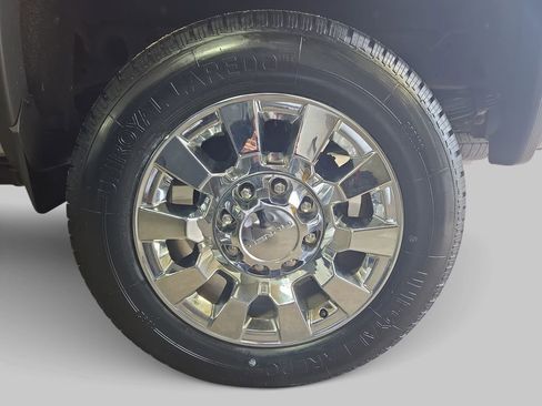 Used 2018 GMC Sierra 2500 Denali w/ Duramax Plus Package AWD/4WD image 36