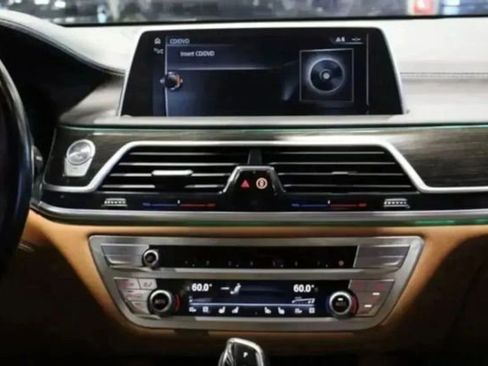 Used 2016 BMW 750i xDrive 750i xDrive image 14