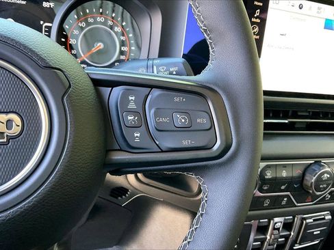 New 2026 Jeep Gladiator Mojave AWD/4WD image 28