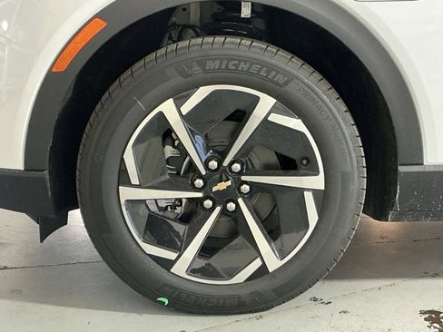 New 2026 Chevrolet Equinox EV LT image 20