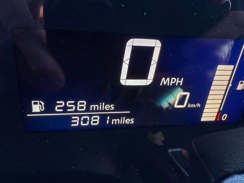 Certified 2025 Nissan Kicks SV image 27