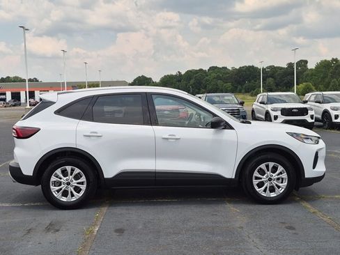 Certified 2025 Ford Escape Active w/ Tech Pack #1 FWD image 3