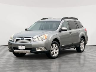 Used 2011 Subaru Outback 3.6R Limited w/ PWR Moonroof Pkg AWD/4WD video 1