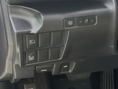 Used 2018 Lexus IS 300 w/ Accessory Package 2 RWD image 12