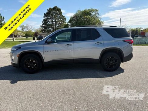 Used 2023 Chevrolet Traverse LT w/ Midnight/Sport Edition AWD/4WD image 3