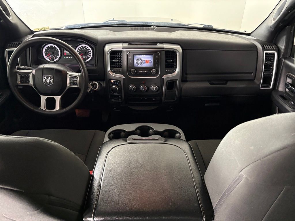 Used 2024 RAM 1500 Warlock AWD/4WD image 30