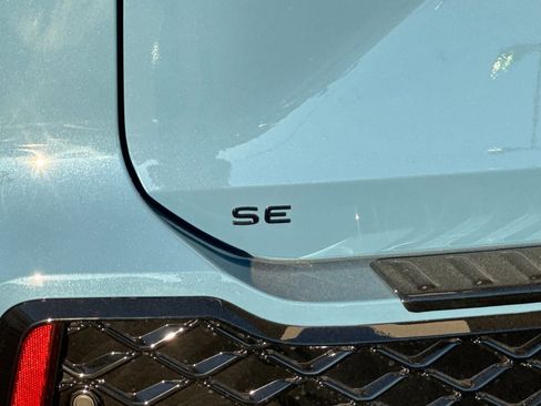New 2026 Volkswagen Tiguan SE R-Line AWD/4WD image 26