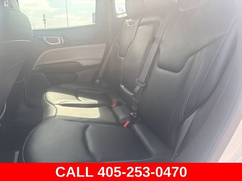 Used 2025 Jeep Compass Limited AWD/4WD image 7
