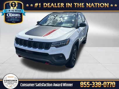 Used 2025 Jeep Compass Trailhawk w/ Trailhawk Elite Group