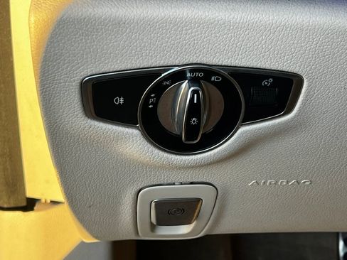 Used 2018 Mercedes-Benz E 400 Coupe w/ Premium 2 Package image 22
