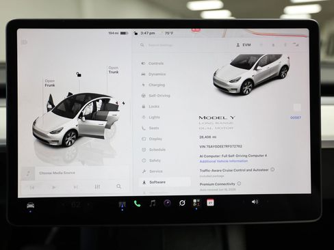 Used 2024 Tesla Model Y Long Range AWD/4WD image 50