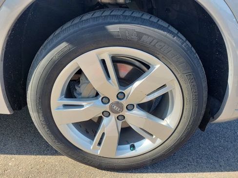 Used 2018 Audi Q5 2.0T Premium Plus w/ Premium Plus Package AWD/4WD image 15