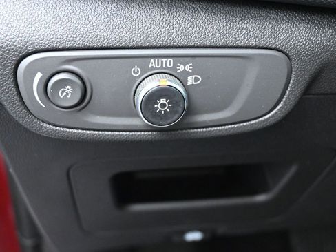 Used 2025 Chevrolet TrailBlazer LT FWD image 21