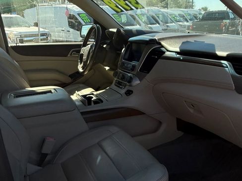 Used 2020 GMC Yukon XL Denali image 29