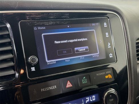 Used 2018 Mitsubishi Outlander SE image 9