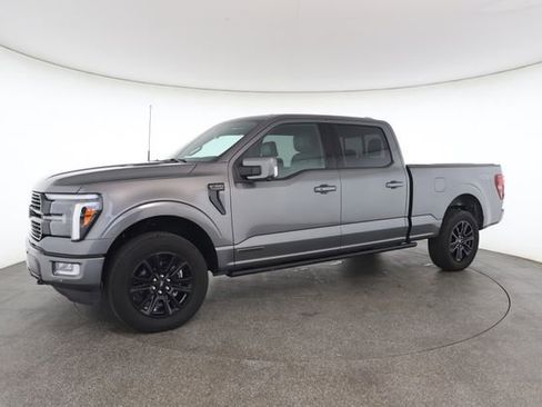 Used 2025 Ford F150 Platinum AWD/4WD image 3