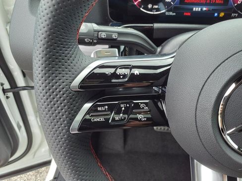 Used 2025 Mercedes-Benz GLA 250 4MATIC image 15