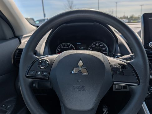 Used 2024 Mitsubishi Eclipse Cross AWD image 28
