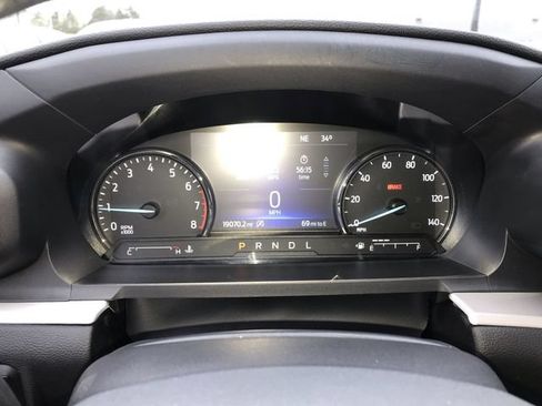 Used 2023 Ford Explorer XLT w/ Equipment Group 202A AWD/4WD image 15