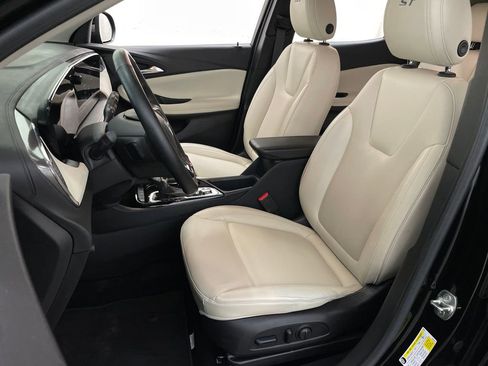 Certified 2024 Buick Encore GX Sport Touring w/ Comfort Package FWD image 21