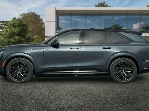 New 2025 Cadillac Escalade IQ Sport 1 w/ LPO, ONYX Package image 7