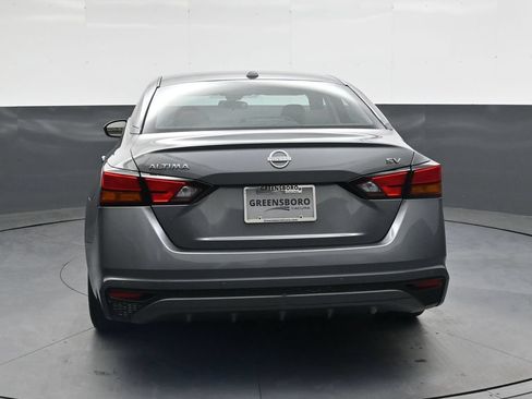 Used 2024 Nissan Altima 2.5 SV FWD image 6