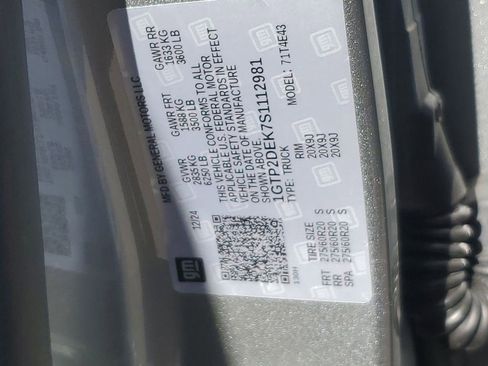 Certified 2025 GMC Canyon AT4 w/ Nightfall Edition AWD/4WD image 29