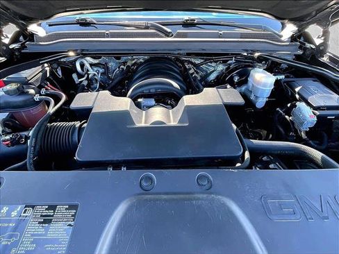 Used 2018 GMC Yukon Denali w/ Denali Ultimate Package image 11