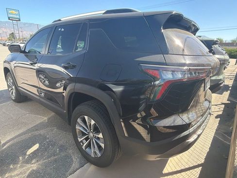 Used 2025 Chevrolet Equinox LT w/ Convenience Package II FWD image 9