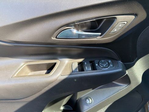 Used 2023 Chevrolet Equinox LT AWD/4WD image 10