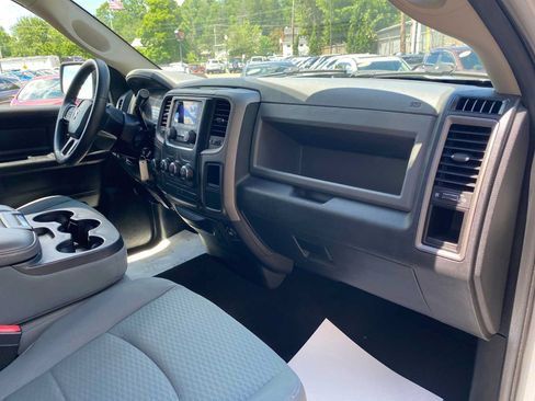 Used 2013 RAM 1500 Express AWD/4WD image 21