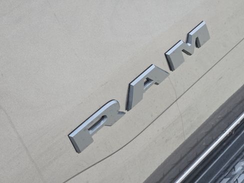 New 2026 RAM 1500 Express AWD/4WD image 9