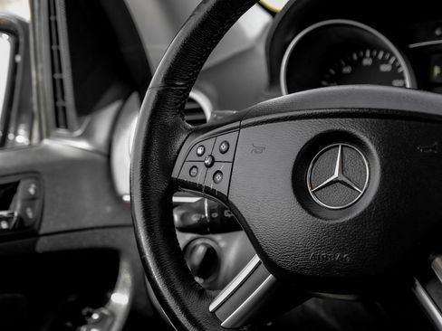 Used 2008 Mercedes-Benz GL 550 4MATIC image 19
