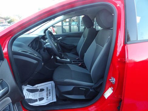 Used 2013 Ford Focus SE w/ Interior Protection Pkg image 7