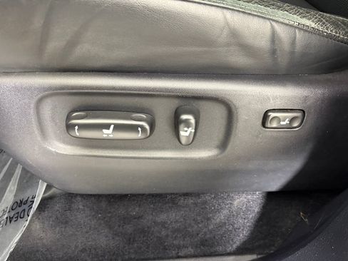Used 2016 Toyota Land Cruiser AWD/4WD image 14