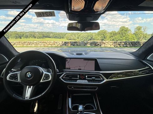 Used 2021 BMW X7 M50i AWD/4WD image 5