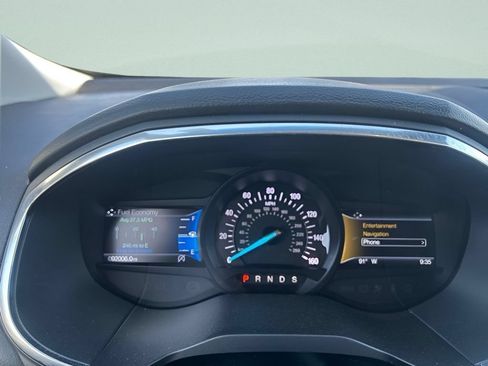 Used 2020 Ford Edge Titanium AWD/4WD image 22