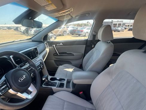 Used 2020 Kia Sportage LX AWD/4WD image 39