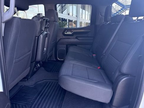 Certified 2023 Chevrolet Silverado 1500 LT AWD/4WD image 24