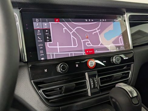 New 2026 Porsche Macan AWD/4WD image 33