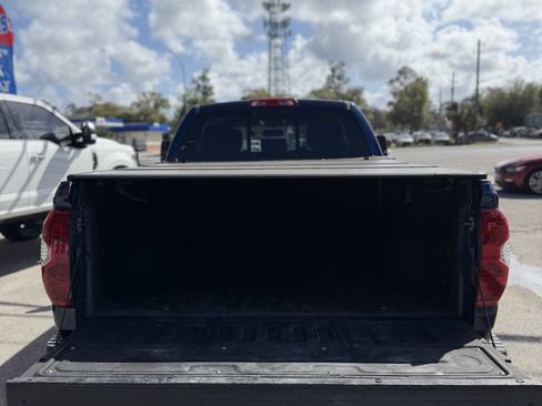 Used 2015 Toyota Tundra SR5 w/ SR5 Upgrade Package image 7