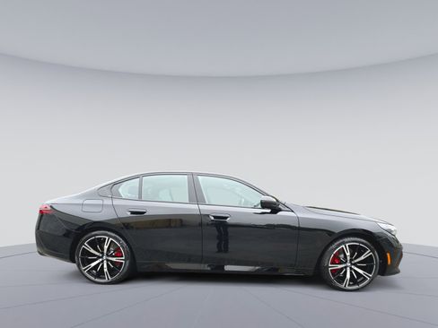 New 2027 BMW 530i RWD image 34