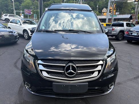 Used 2019 Mercedes-Benz Metris Passenger image 2