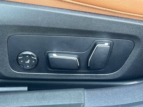 Used 2026 BMW 330i xDrive Sedan AWD/4WD image 21