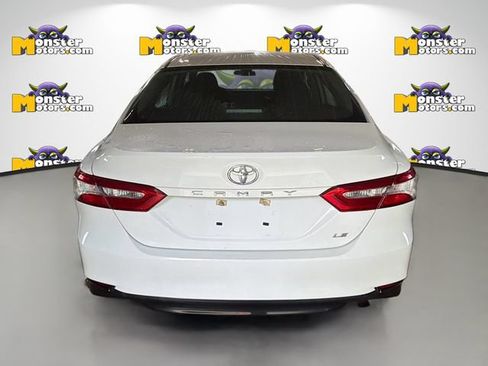 Used 2020 Toyota Camry LE FWD image 5
